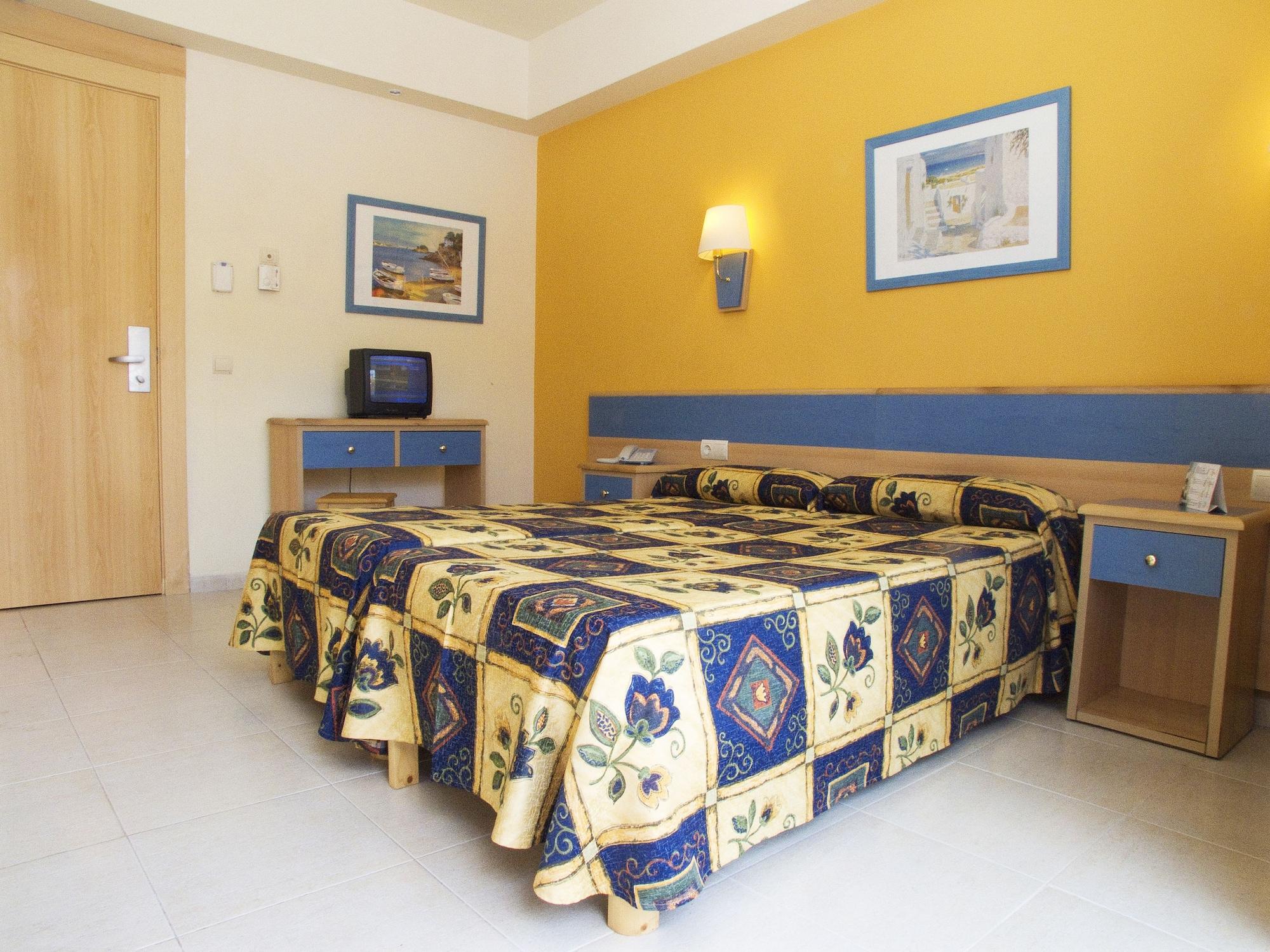 Hotel Sahara Nubia Gobi à Ses Cadenes Extérieur photo A room at a hotel